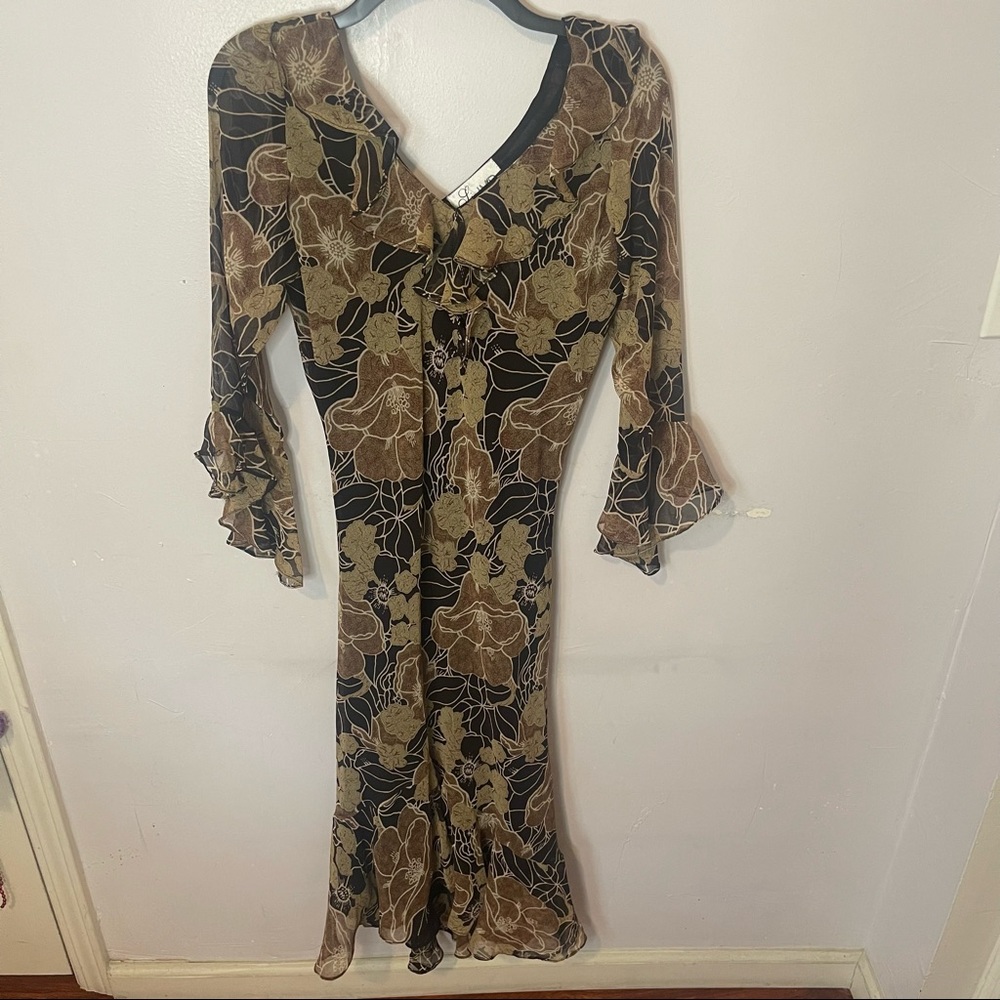 Brown flowery dress
